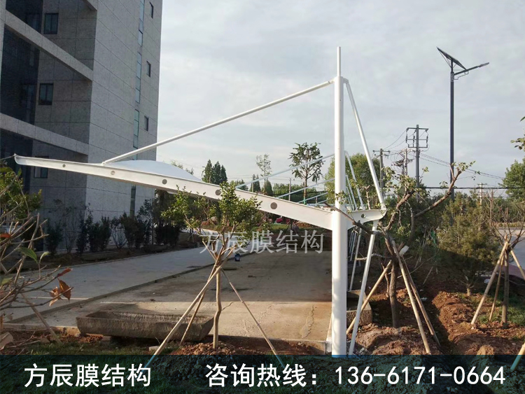 陜西省西安市食品物流園膜結(jié)構(gòu)停車棚解決方案